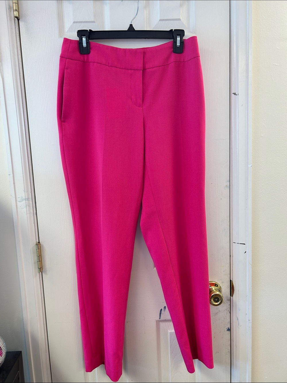 Pink cropped trousers